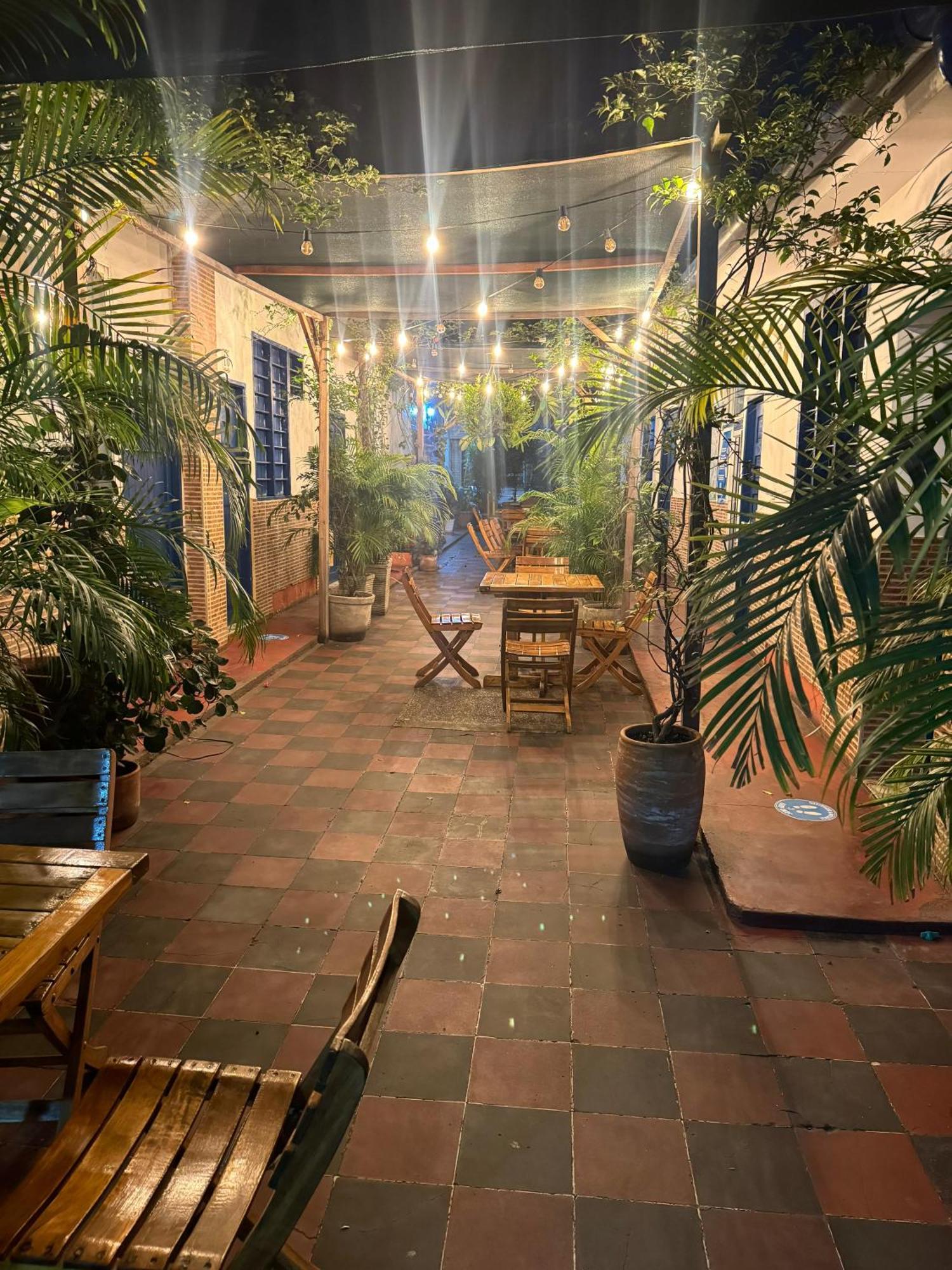 Hostal Luna Llena Getsemani Cartagena Exterior photo